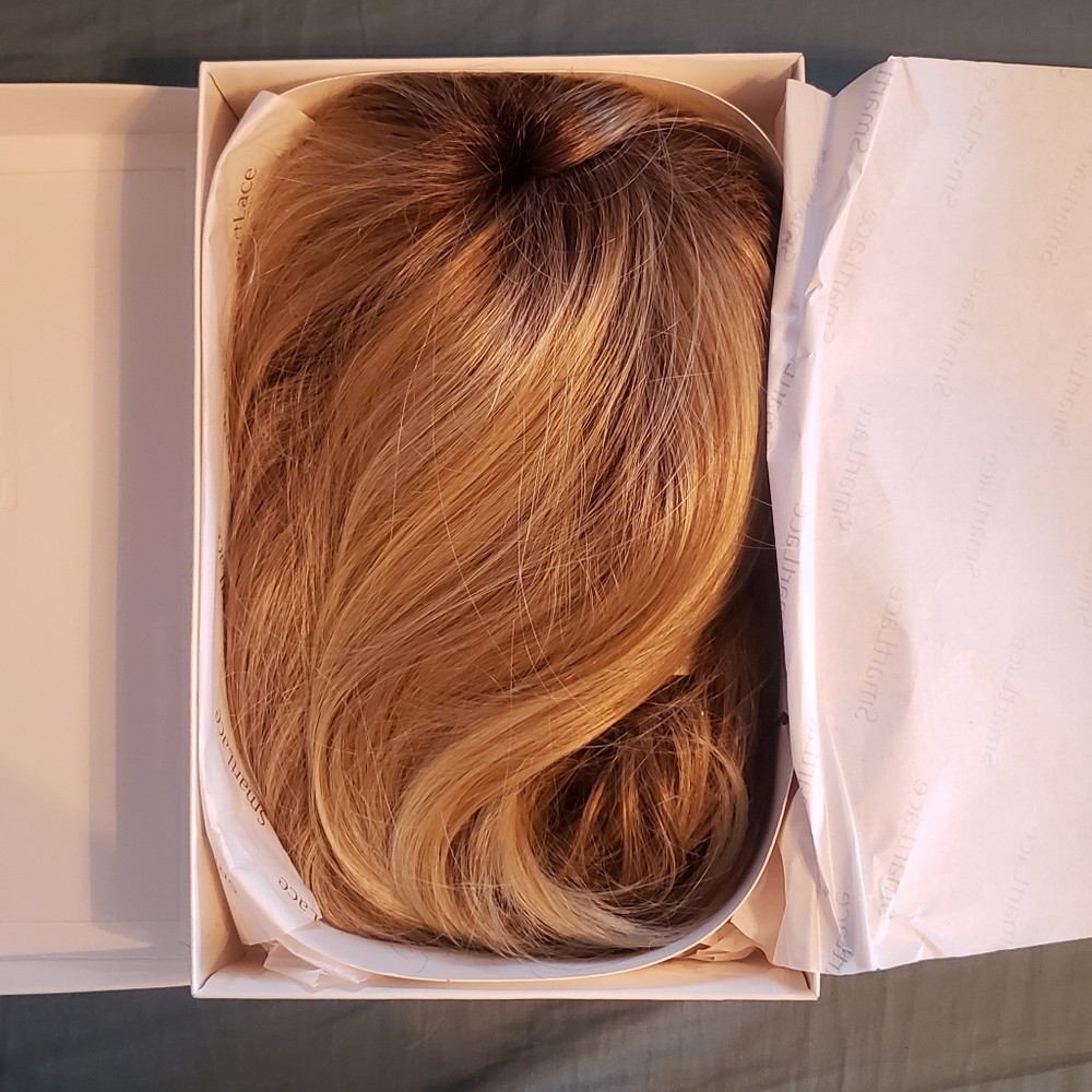 NWT Jon Renau Smart Lace wig, blonde